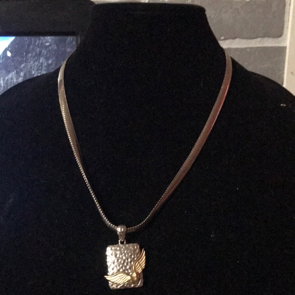 Man’s necklace